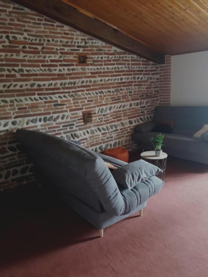 La Ferme Du Puits Carre Bed & Breakfast Lamasquere Exterior photo